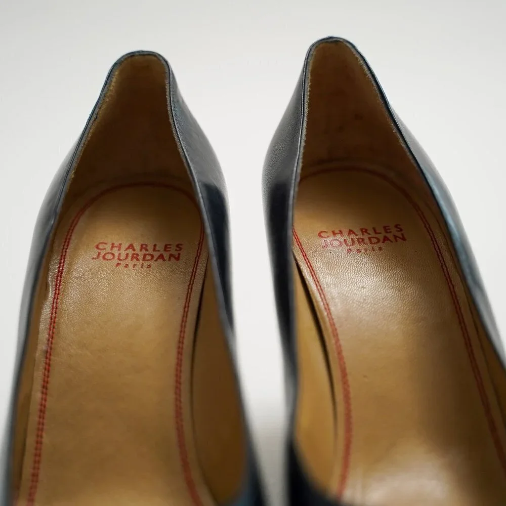 CHARLES JOURDAN Navy All Leather Pumps